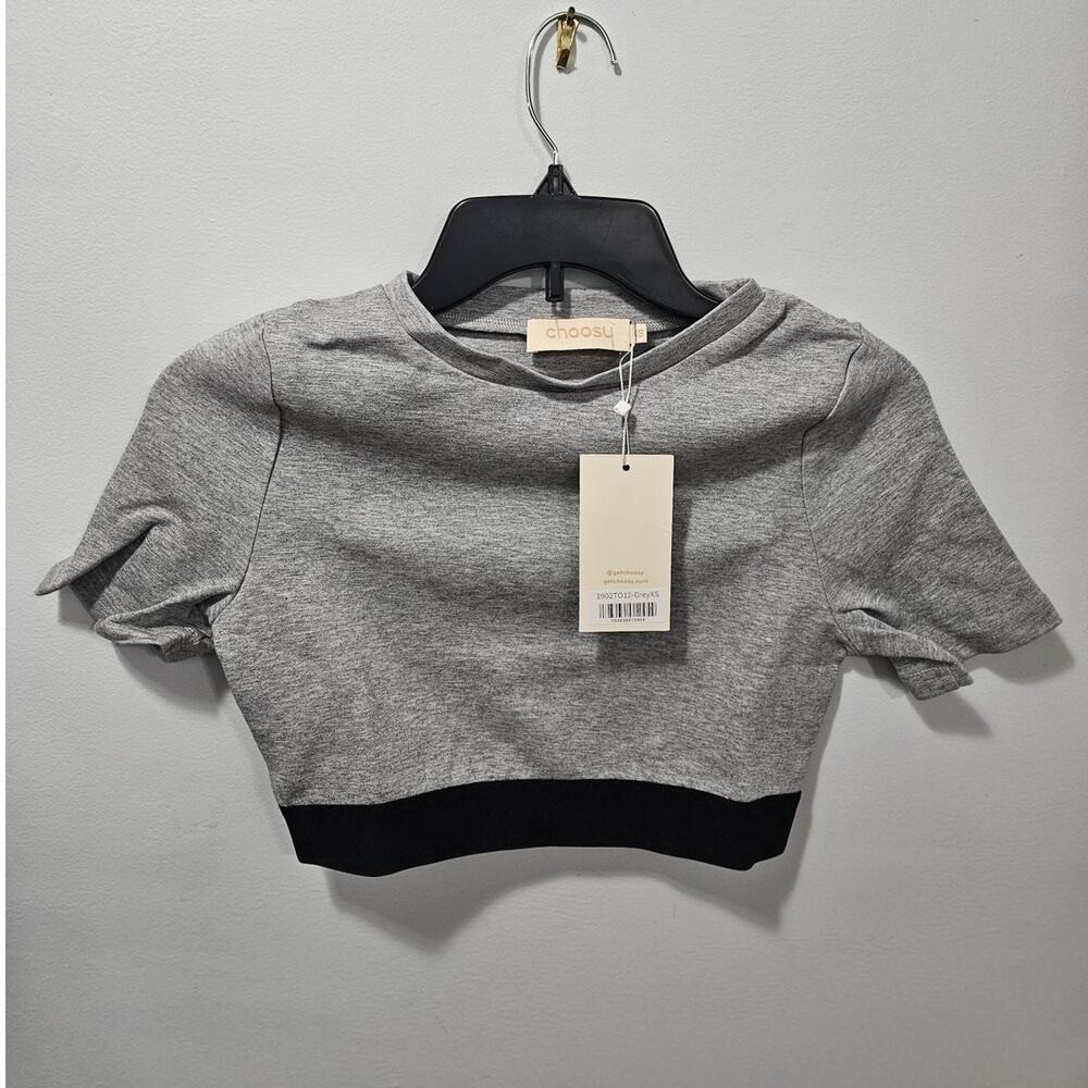 ⛔️ CHOOSY Grey Cropped Top NWT Size XS Cotton Blend Athleisure Crop Tee